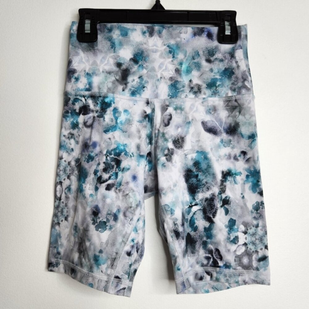 Lululemon 2021 Align Short 8" in Kaleidofloral Multi Colour Size 4 - Picture 4 of 12